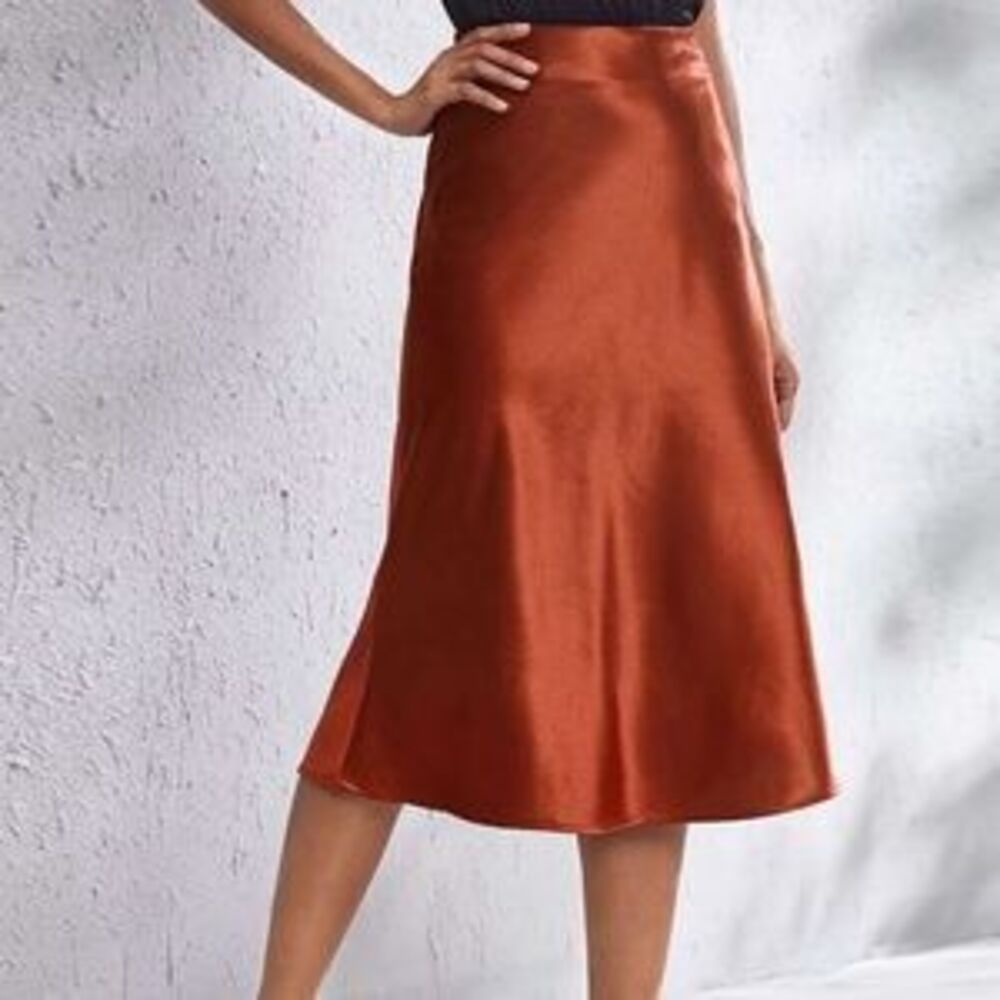 Luxe Black Zipper Satin Midi Slip Skirt - Picture 4 of 5
